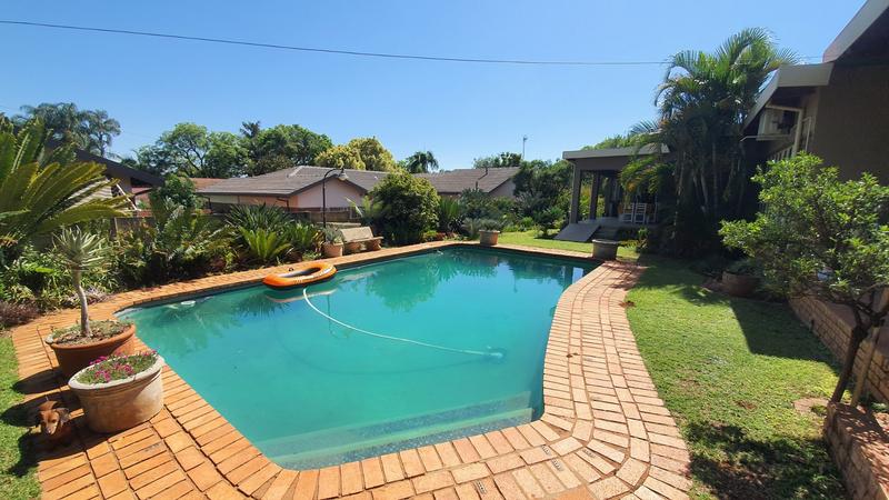 6 Bedroom Property for Sale in Florauna Gauteng