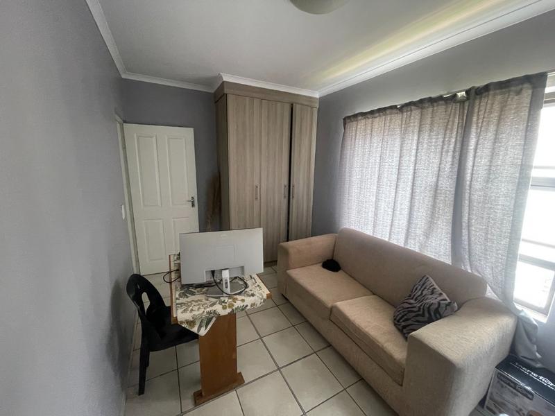 To Let 2 Bedroom Property for Rent in Ruimsig A H Gauteng