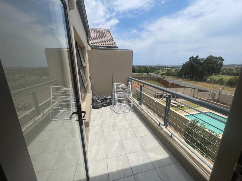 To Let 2 Bedroom Property for Rent in Ruimsig A H Gauteng