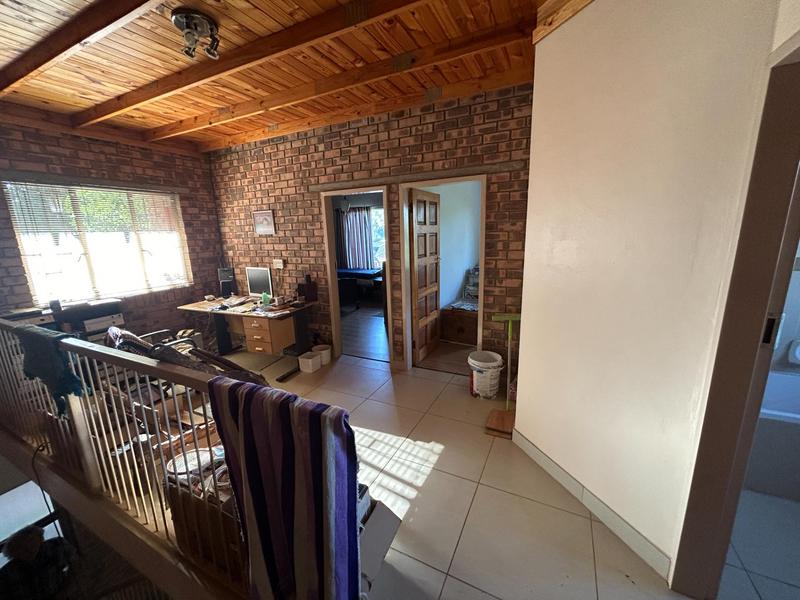 6 Bedroom Property for Sale in The Reeds Gauteng