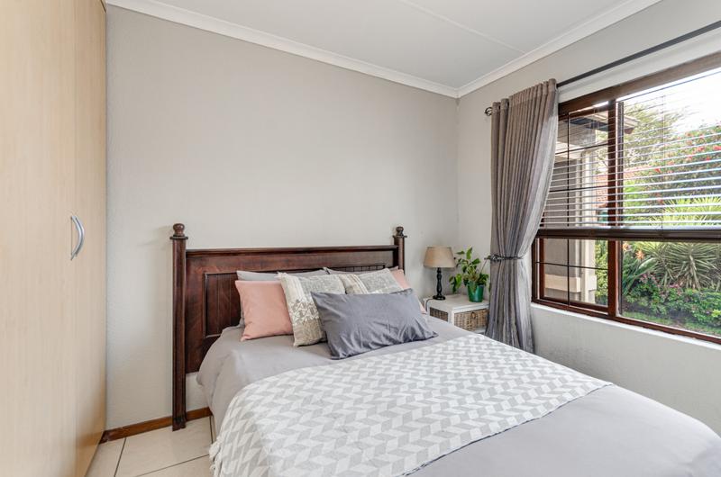 2 Bedroom Property for Sale in Bloubosrand Gauteng