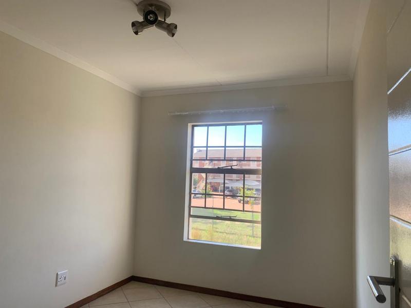 To Let 2 Bedroom Property for Rent in Monavoni A H Gauteng