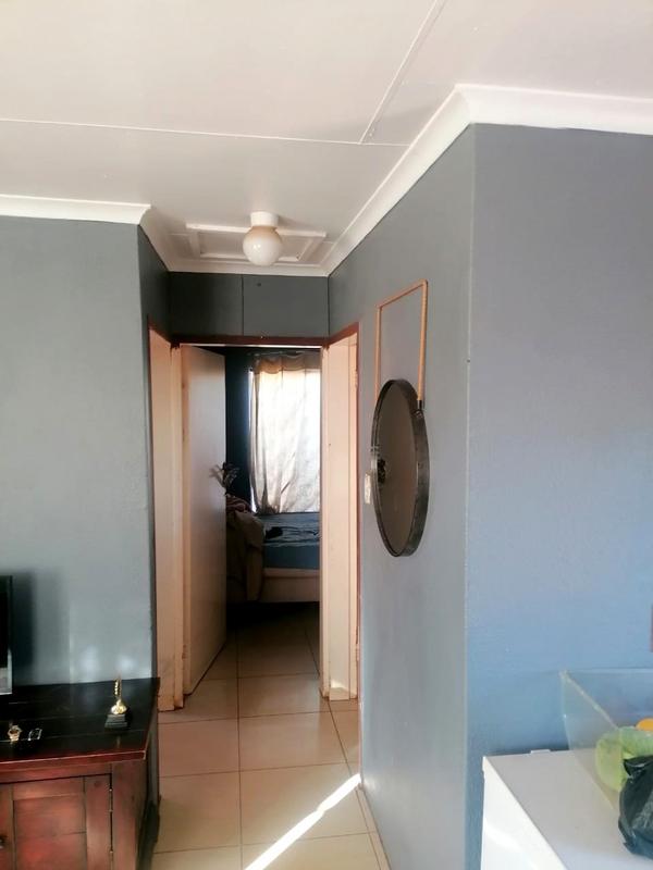 2 Bedroom Property for Sale in Mapleton A H Gauteng