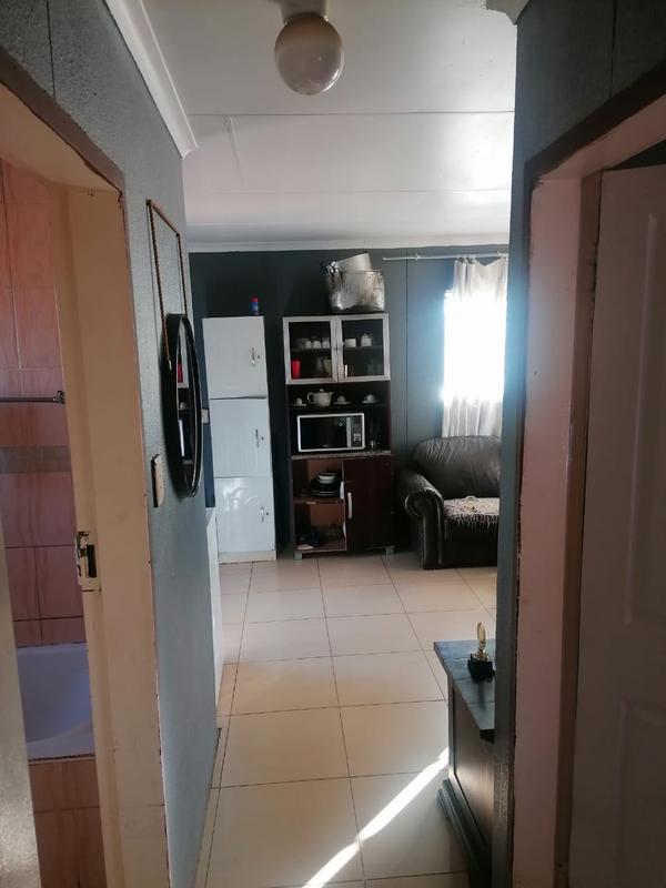 2 Bedroom Property for Sale in Mapleton A H Gauteng