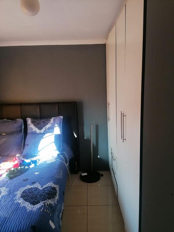 2 Bedroom Property for Sale in Mapleton A H Gauteng