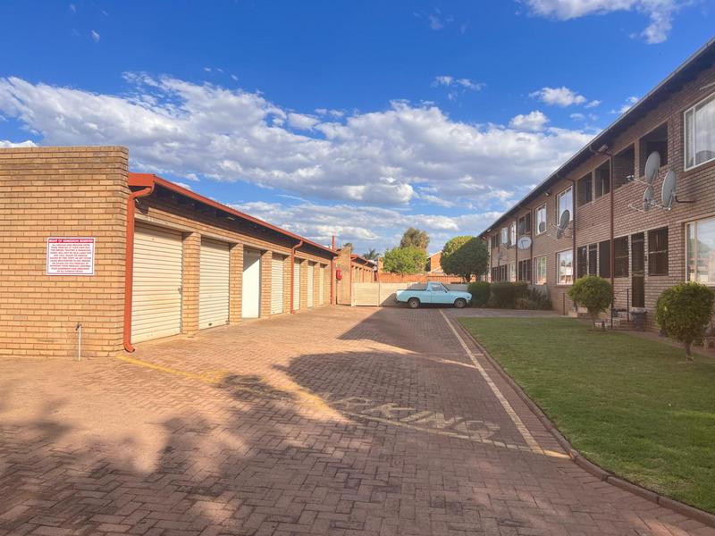 2 Bedroom Property for Sale in Randfontein Gauteng