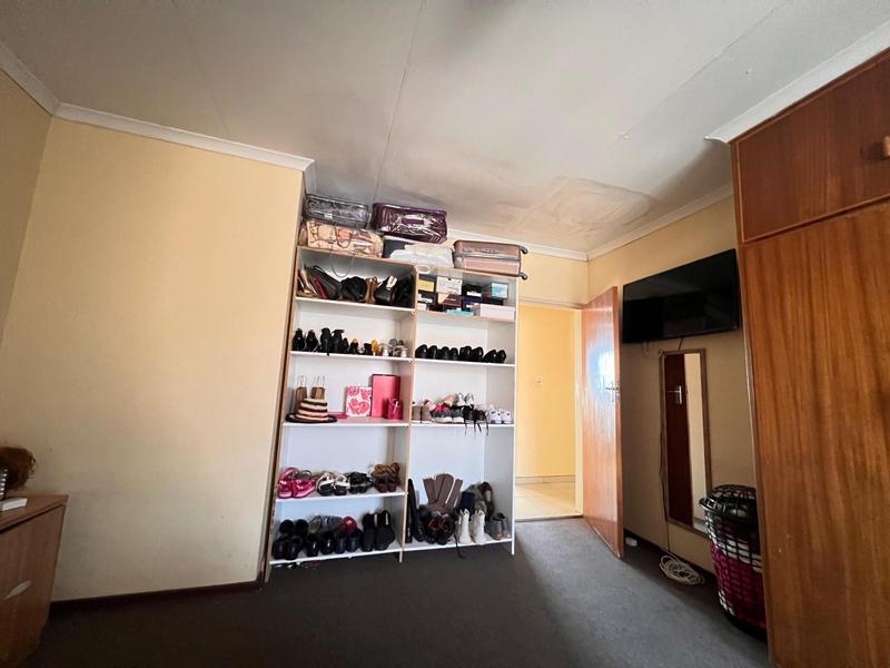 2 Bedroom Property for Sale in Randfontein Gauteng