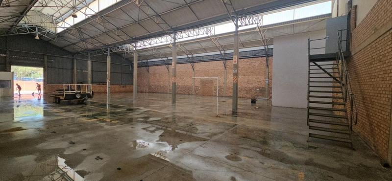 To Let commercial Property for Rent in Randjespark Gauteng