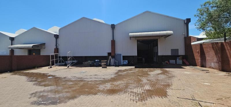 To Let commercial Property for Rent in Randjespark Gauteng