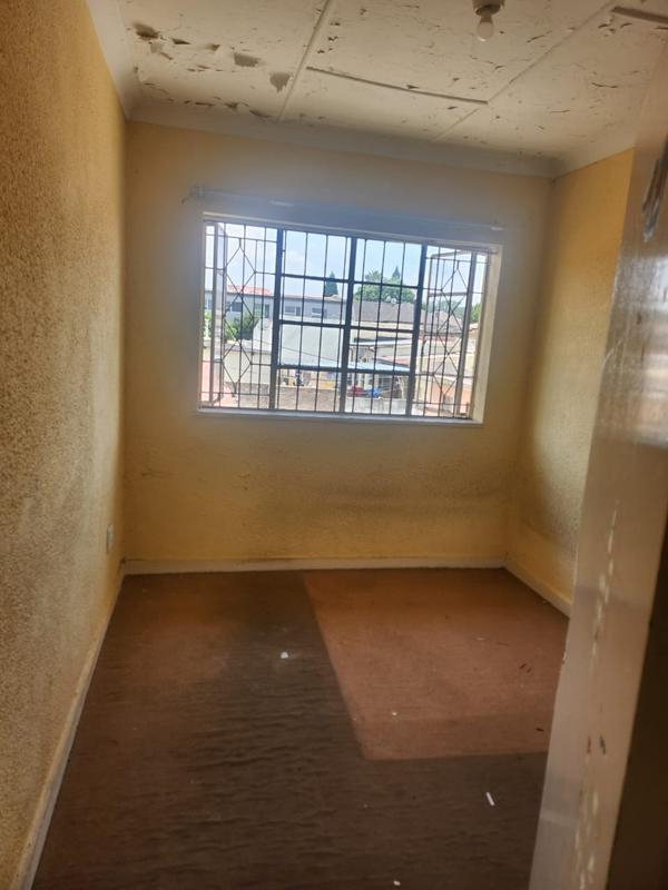 To Let 2 Bedroom Property for Rent in Forest Hill Gauteng