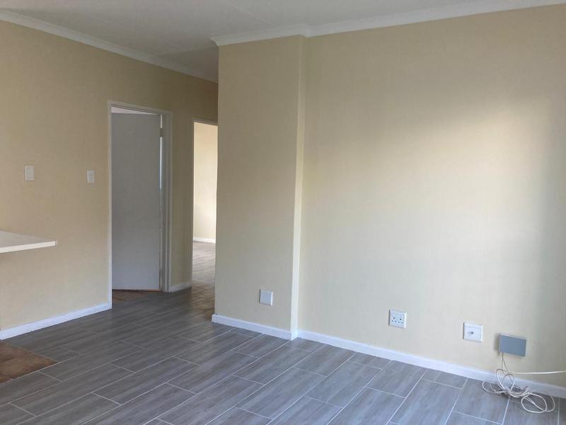 To Let 2 Bedroom Property for Rent in Northcliff Gauteng