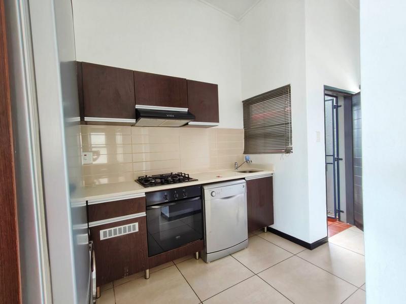 To Let 1 Bedroom Property for Rent in Fourways Gauteng