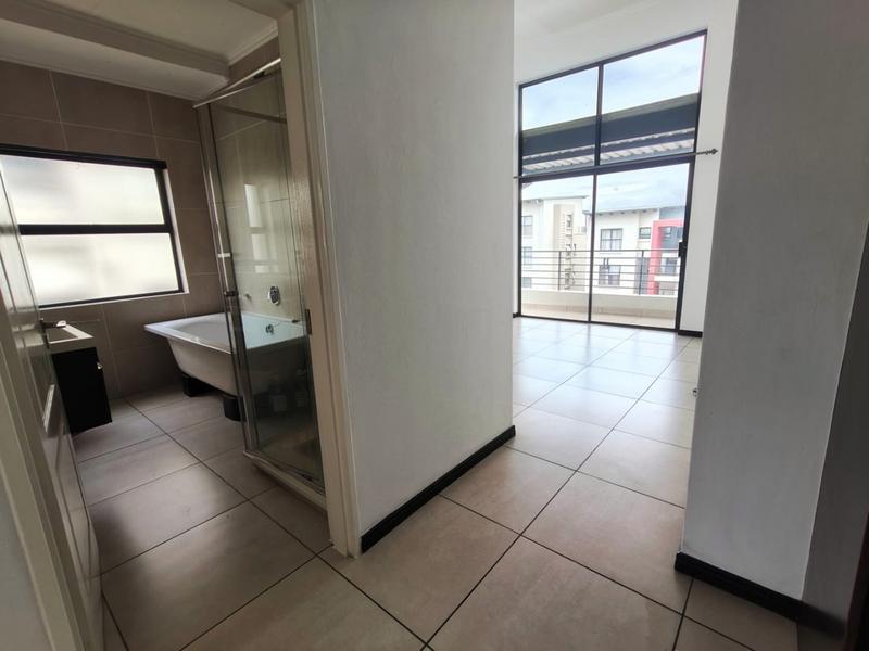 To Let 1 Bedroom Property for Rent in Fourways Gauteng