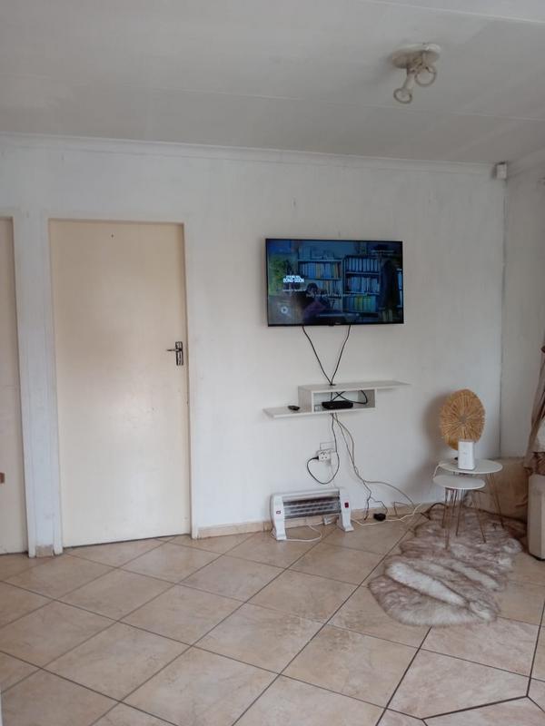 To Let 2 Bedroom Property for Rent in Riverlea Gauteng