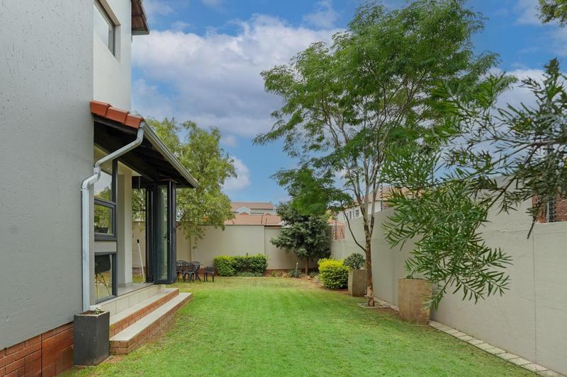 4 Bedroom Property for Sale in Paulshof Gauteng