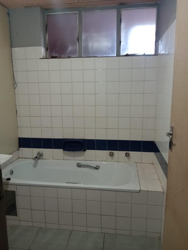 1 Bedroom Property for Sale in Sunnyside Gauteng