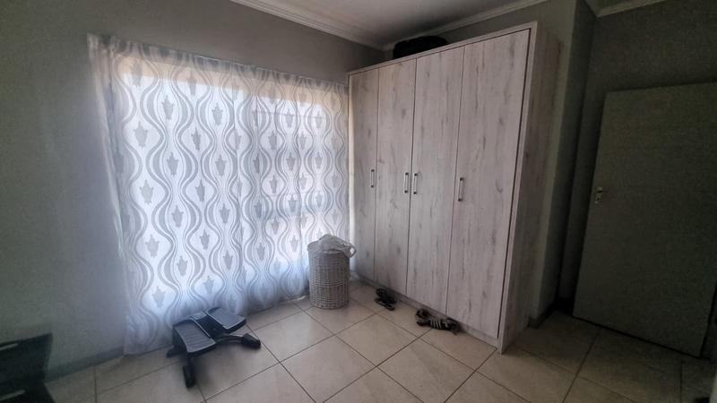 3 Bedroom Property for Sale in Amberfield Gauteng