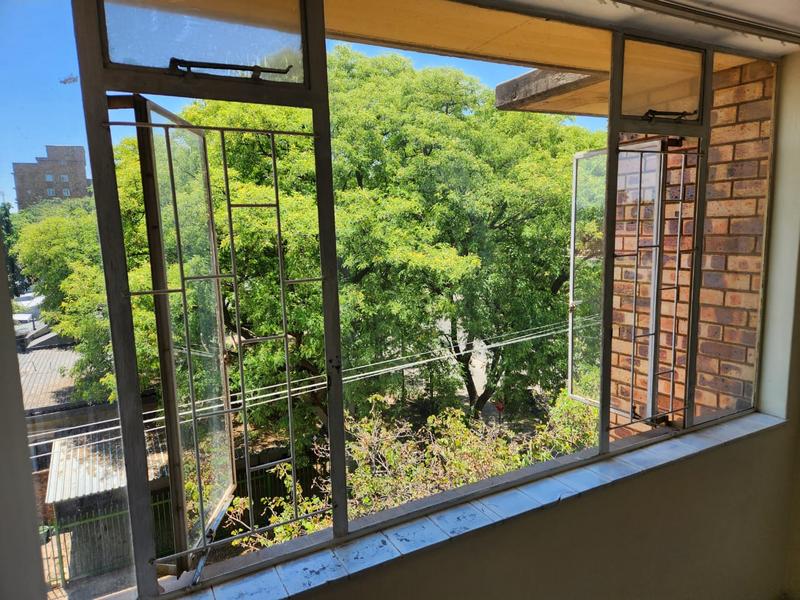 2 Bedroom Property for Sale in Sunnyside Gauteng