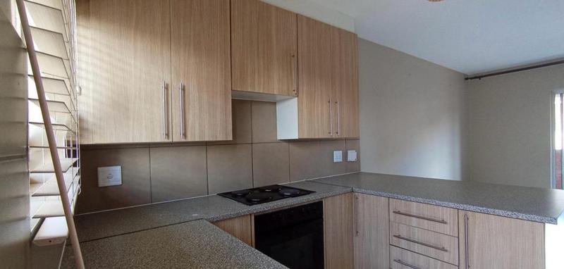 2 Bedroom Property for Sale in Monavoni Gauteng