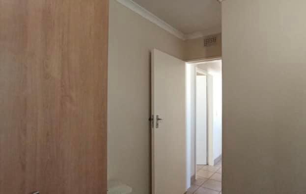 2 Bedroom Property for Sale in Thatch Hill Estate Gauteng