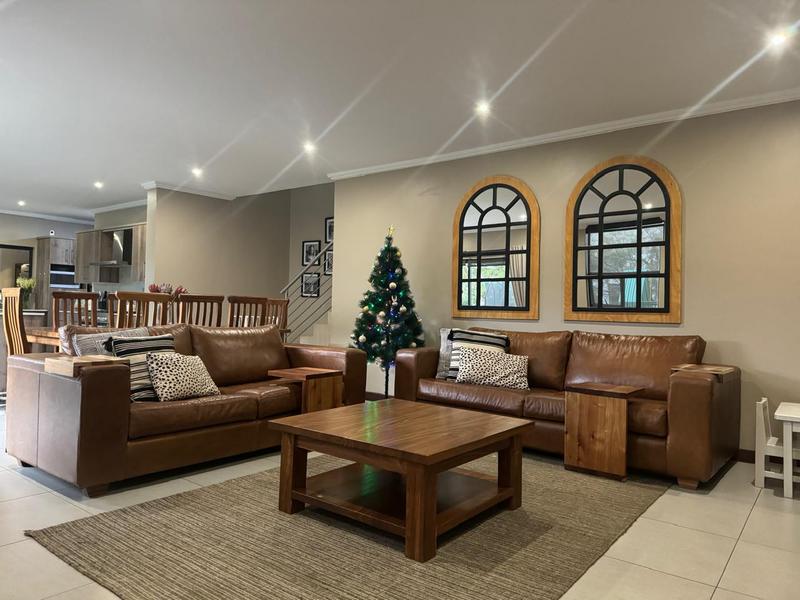 5 Bedroom Property for Sale in Midstream Ridge Gauteng