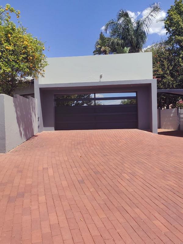 4 Bedroom Property for Sale in Strathavon Gauteng