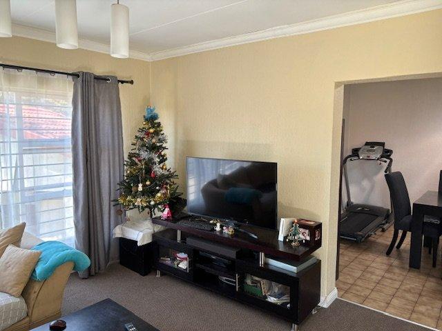 3 Bedroom Property for Sale in Sundowner Gauteng