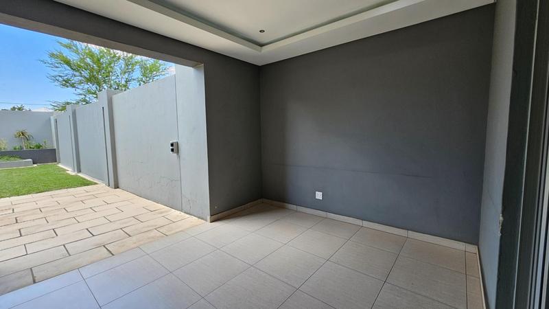 To Let 3 Bedroom Property for Rent in Morningside Gauteng