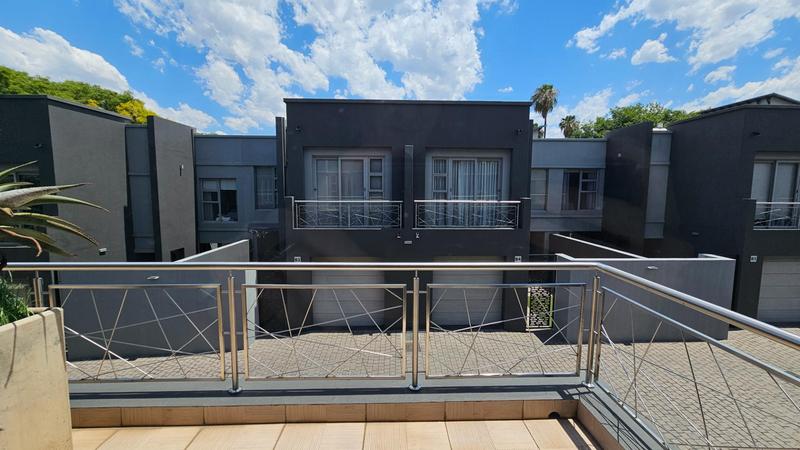 To Let 3 Bedroom Property for Rent in Morningside Gauteng