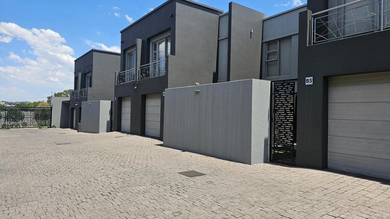 To Let 3 Bedroom Property for Rent in Morningside Gauteng