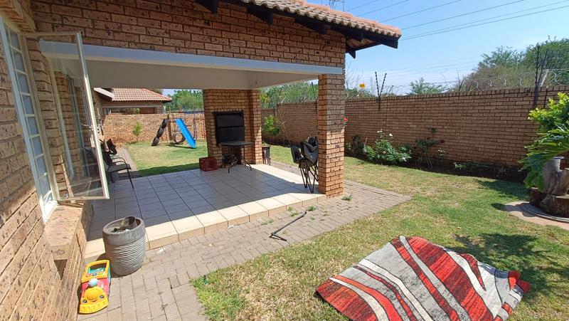 3 Bedroom Property for Sale in Annlin Gauteng