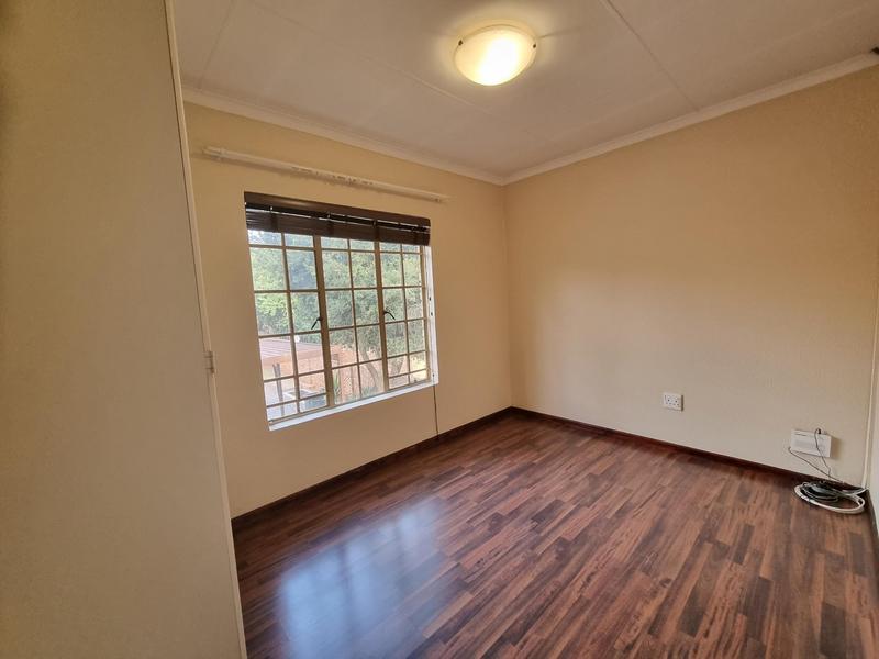 2 Bedroom Property for Sale in Wilgeheuwel Gauteng