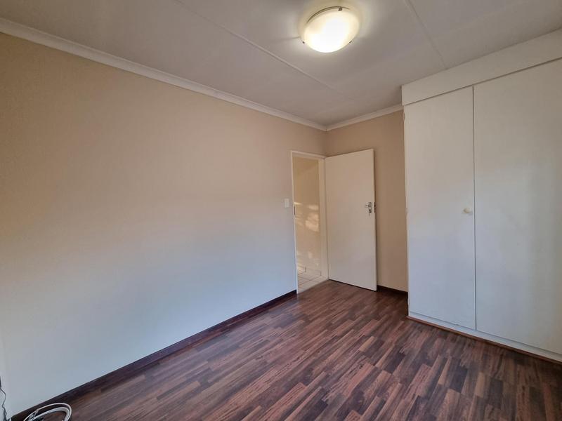 2 Bedroom Property for Sale in Wilgeheuwel Gauteng