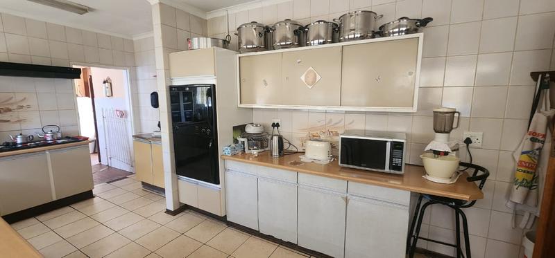 6 Bedroom Property for Sale in Lambton Gauteng