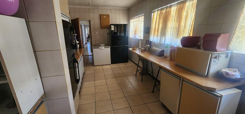 6 Bedroom Property for Sale in Lambton Gauteng