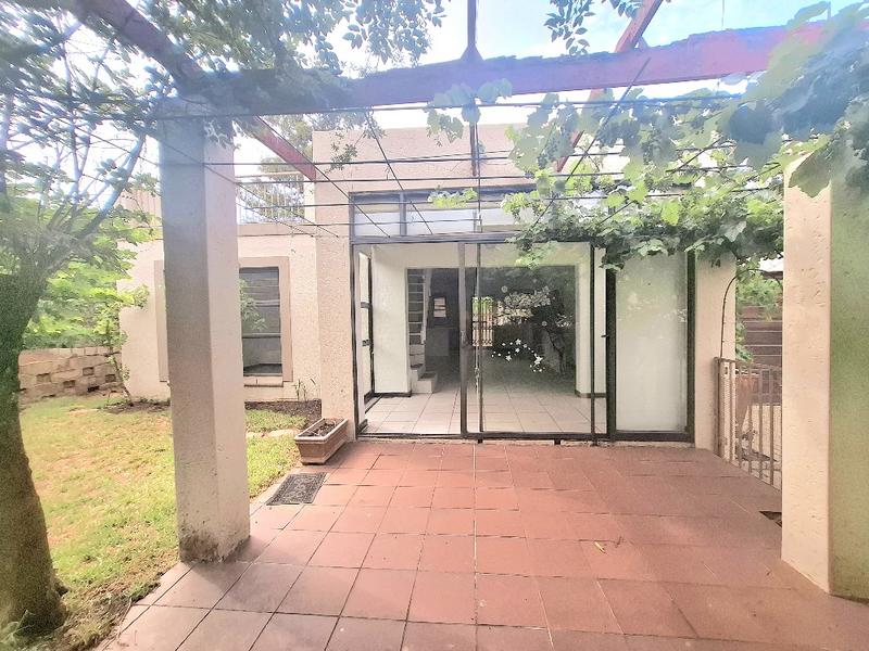 To Let 3 Bedroom Property for Rent in Sunninghill Gauteng