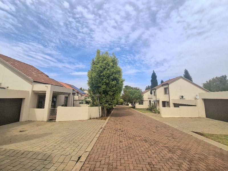 To Let 3 Bedroom Property for Rent in Sunninghill Gauteng