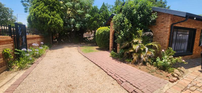 3 Bedroom Property for Sale in Theresa Park Gauteng