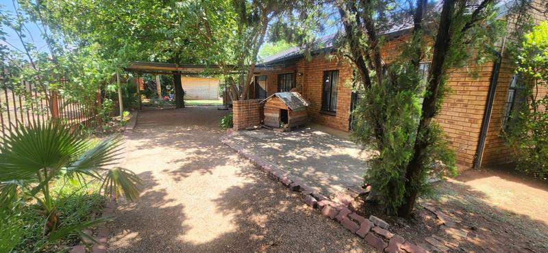 3 Bedroom Property for Sale in Theresa Park Gauteng