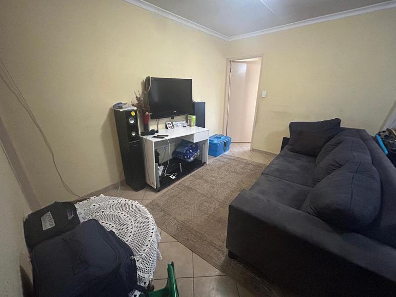 2 Bedroom Property for Sale in Olievenhoutbosch Gauteng