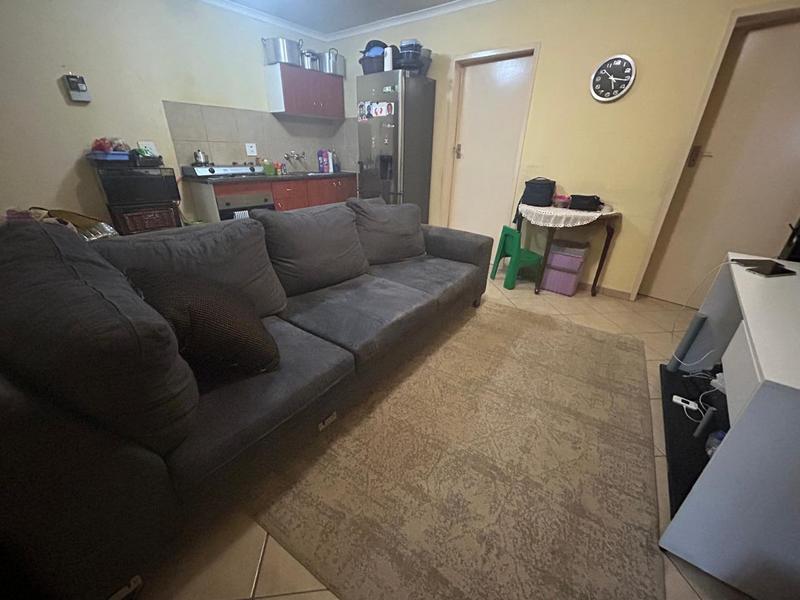 2 Bedroom Property for Sale in Olievenhoutbosch Gauteng