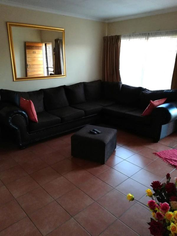 To Let 2 Bedroom Property for Rent in Eldoraigne Gauteng