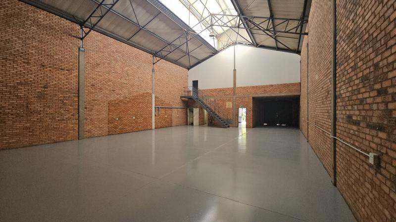 To Let commercial Property for Rent in Randjespark Gauteng