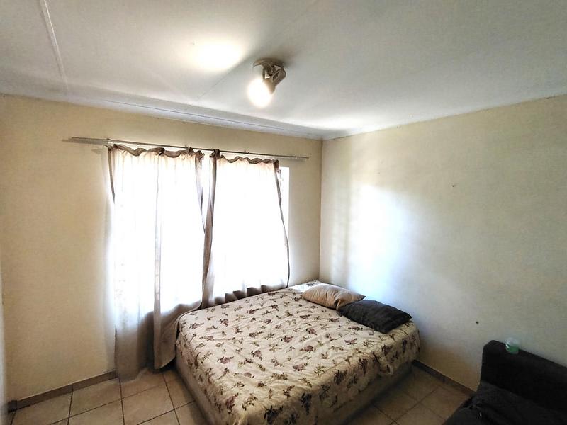 To Let 2 Bedroom Property for Rent in Zwartkop Gauteng