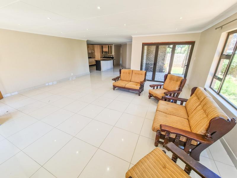 3 Bedroom Property for Sale in Sunninghill Gauteng