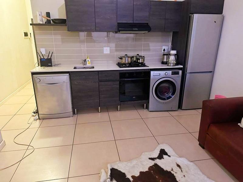 To Let 1 Bedroom Property for Rent in Fourways Gauteng