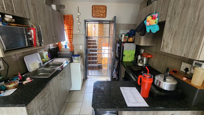 2 Bedroom Property for Sale in Montana Tuine Gauteng