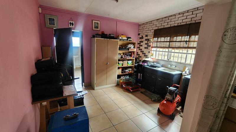 4 Bedroom Property for Sale in Sinoville Gauteng