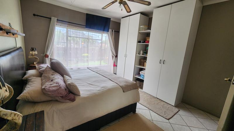 4 Bedroom Property for Sale in Sinoville Gauteng