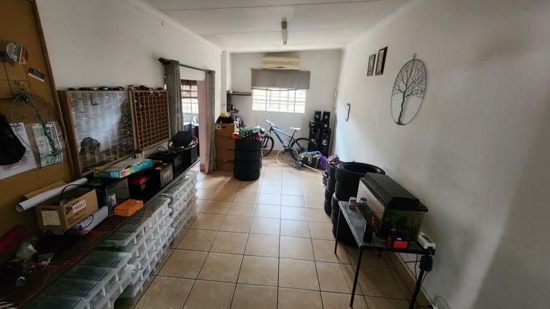 4 Bedroom Property for Sale in Sinoville Gauteng